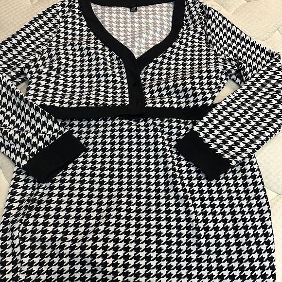 Houndstooth Crop Top and Skirt Set Shein Curve 3x - Picture 1 of 1